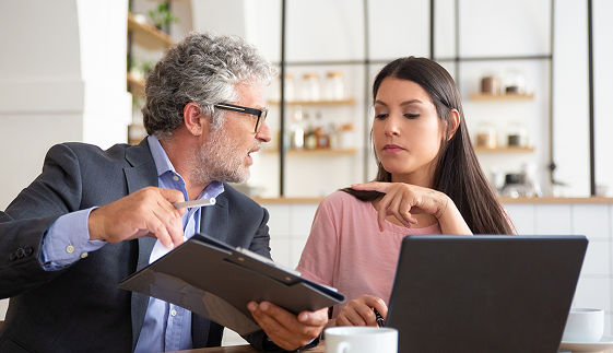 Consumer dispute resolution illustration